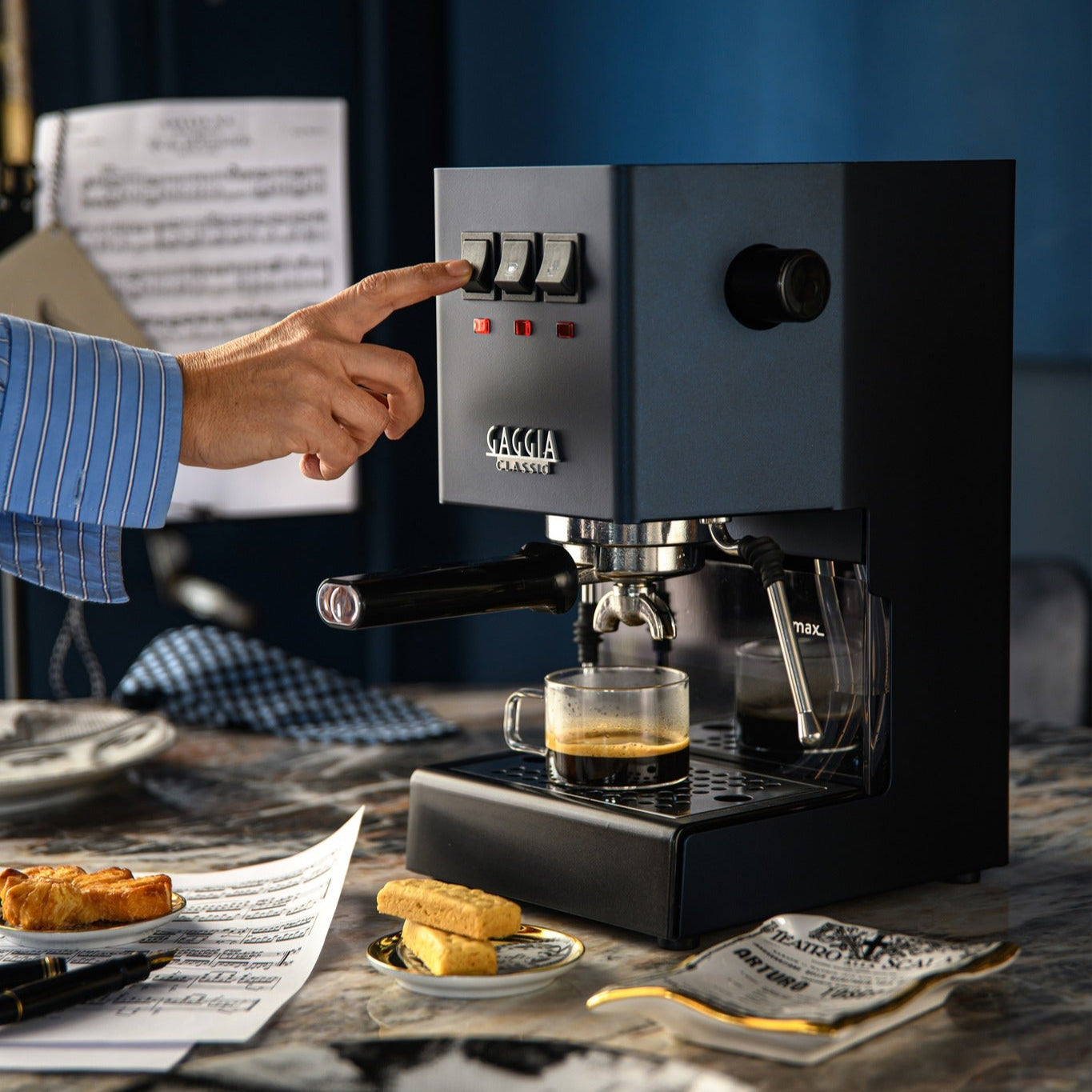 gaggia-classic-new-model-lifestyle.jpg